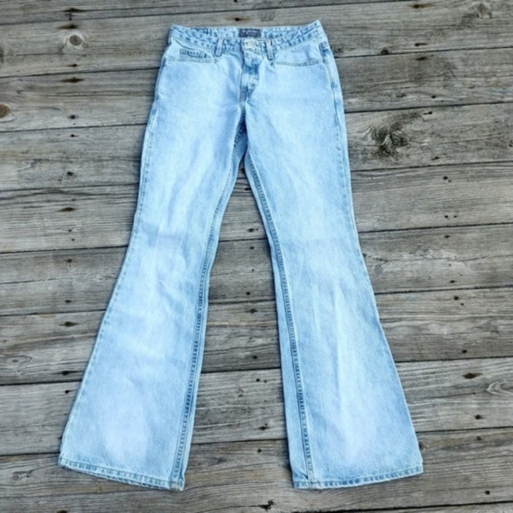 Levi's Silvertab size 3 Vintage Mom Flare Jeans